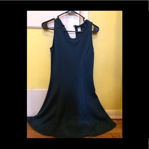 Green lose fit dress. Great for a Christmas party